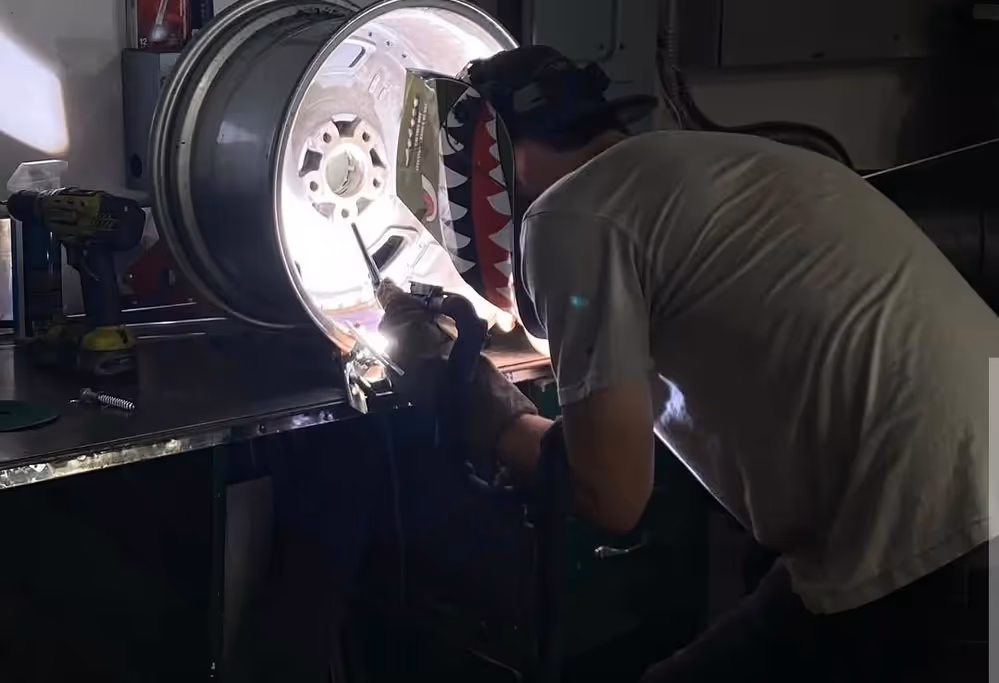 Video thumbnail: fabrication video part 1